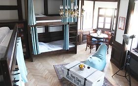 Zeitlos Boutique Hostel